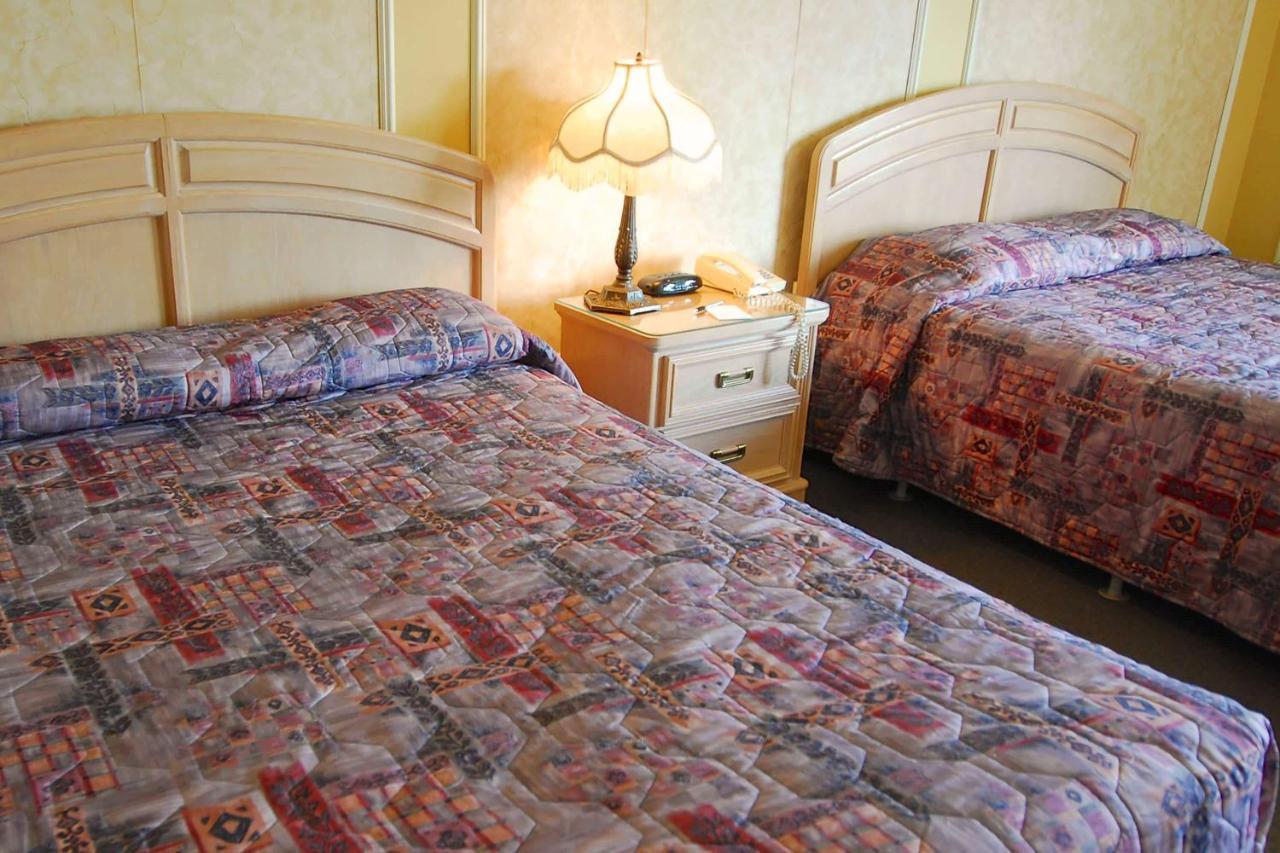 Hotel Travelodge By Wyndham Victoriaville Luaran gambar