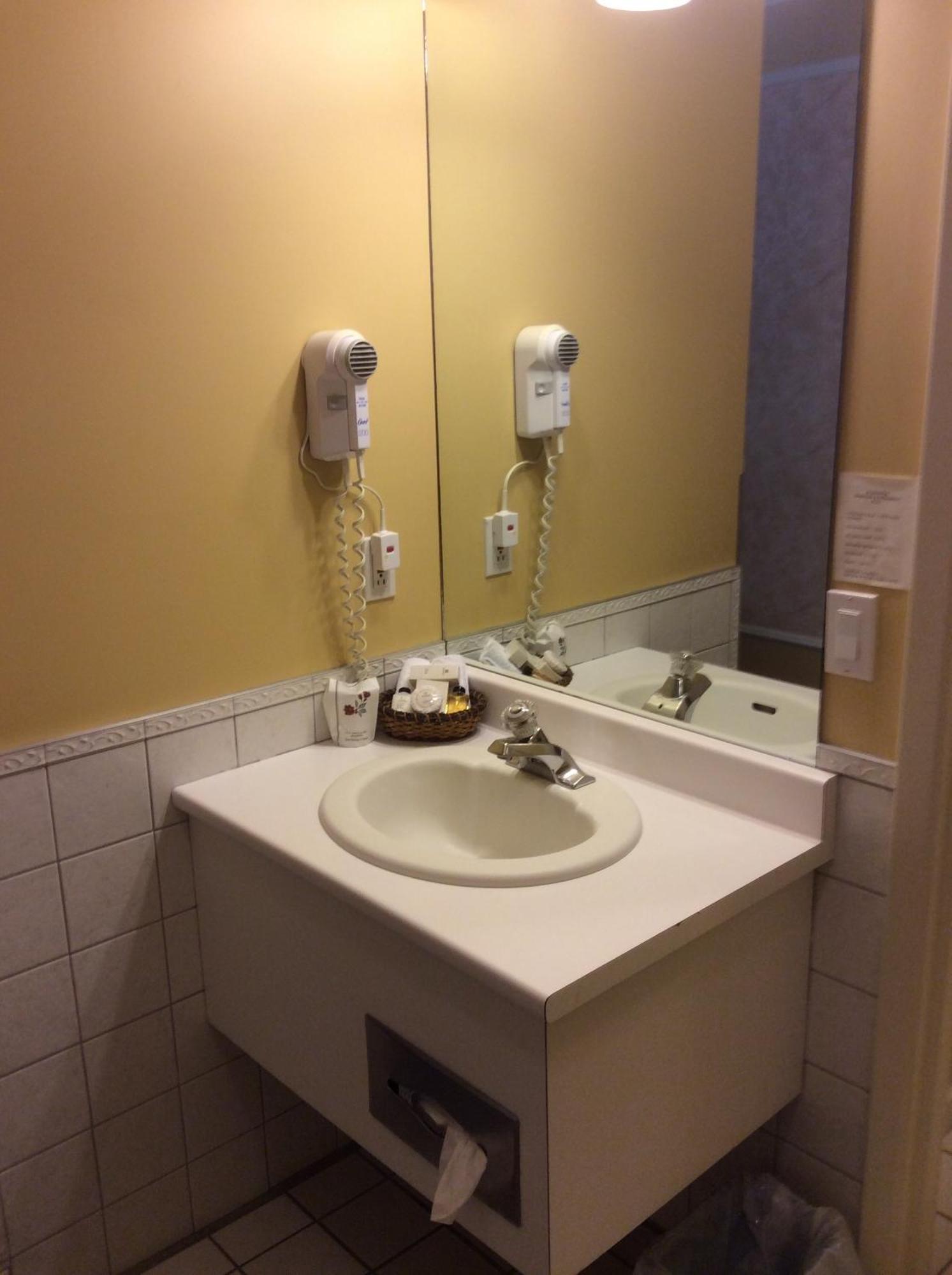 Hotel Travelodge By Wyndham Victoriaville Bilik gambar