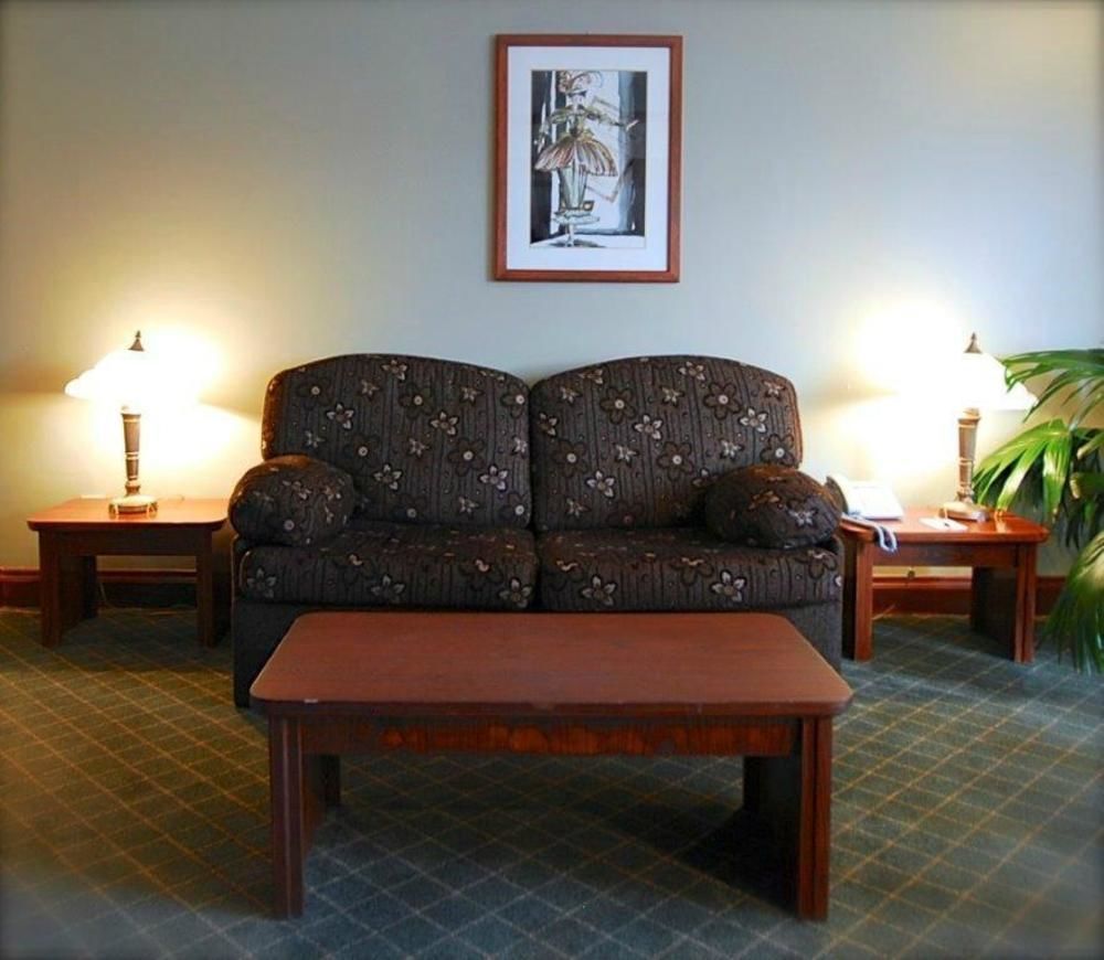 Hotel Travelodge By Wyndham Victoriaville Luaran gambar